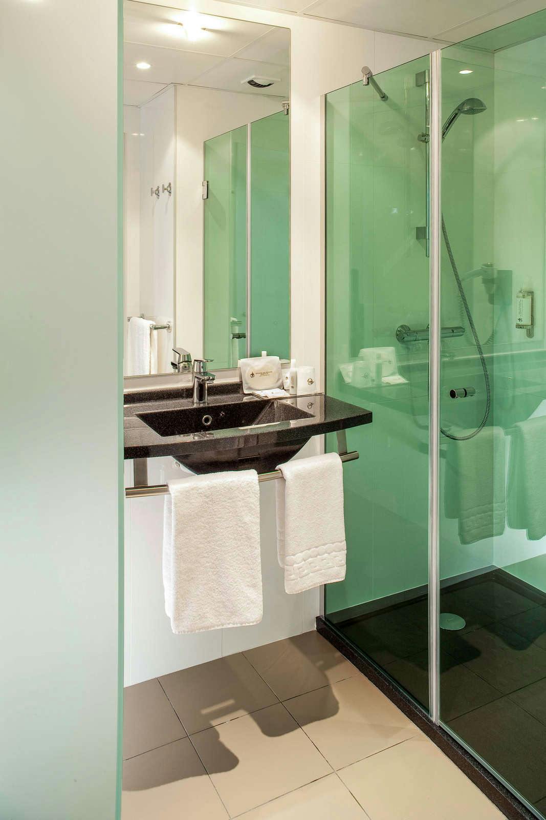 Hotel Hôtel L'Amirauté Brest photo 5