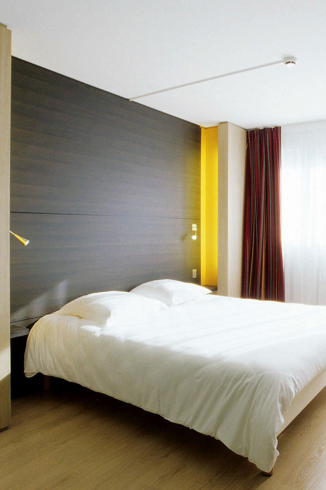 Hotel Hôtel Oceania Quimper photo 2