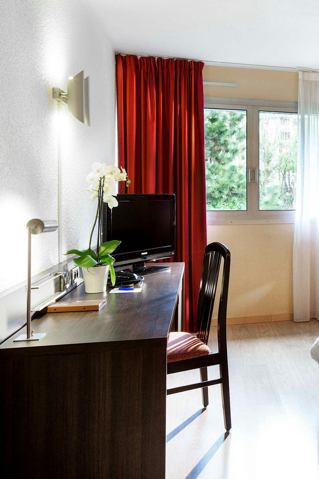 Hotel Hôtel Oceania Quimper photo 4