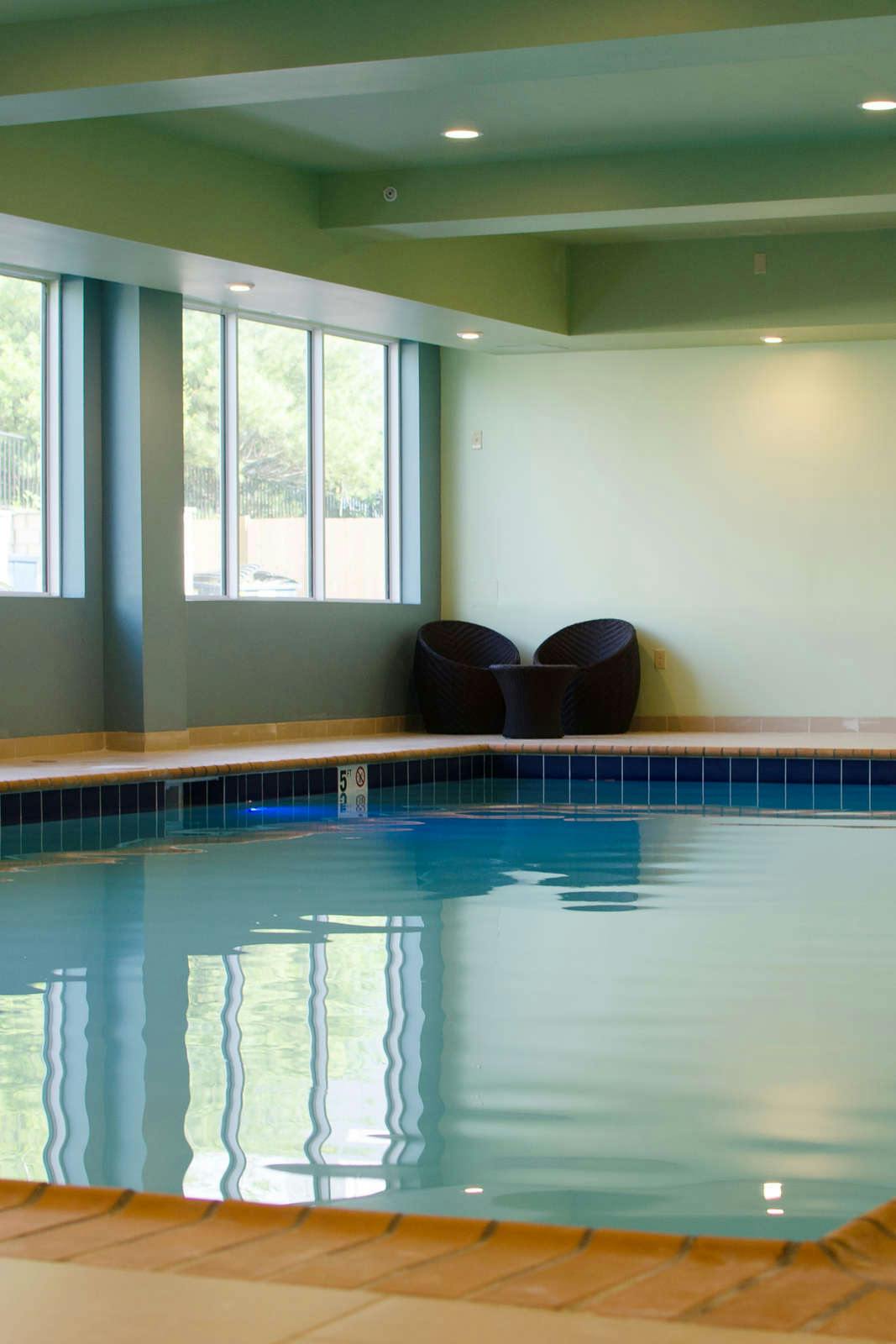 Hotel Holiday Inn Express & Suites Norwood Boston Area photo 4