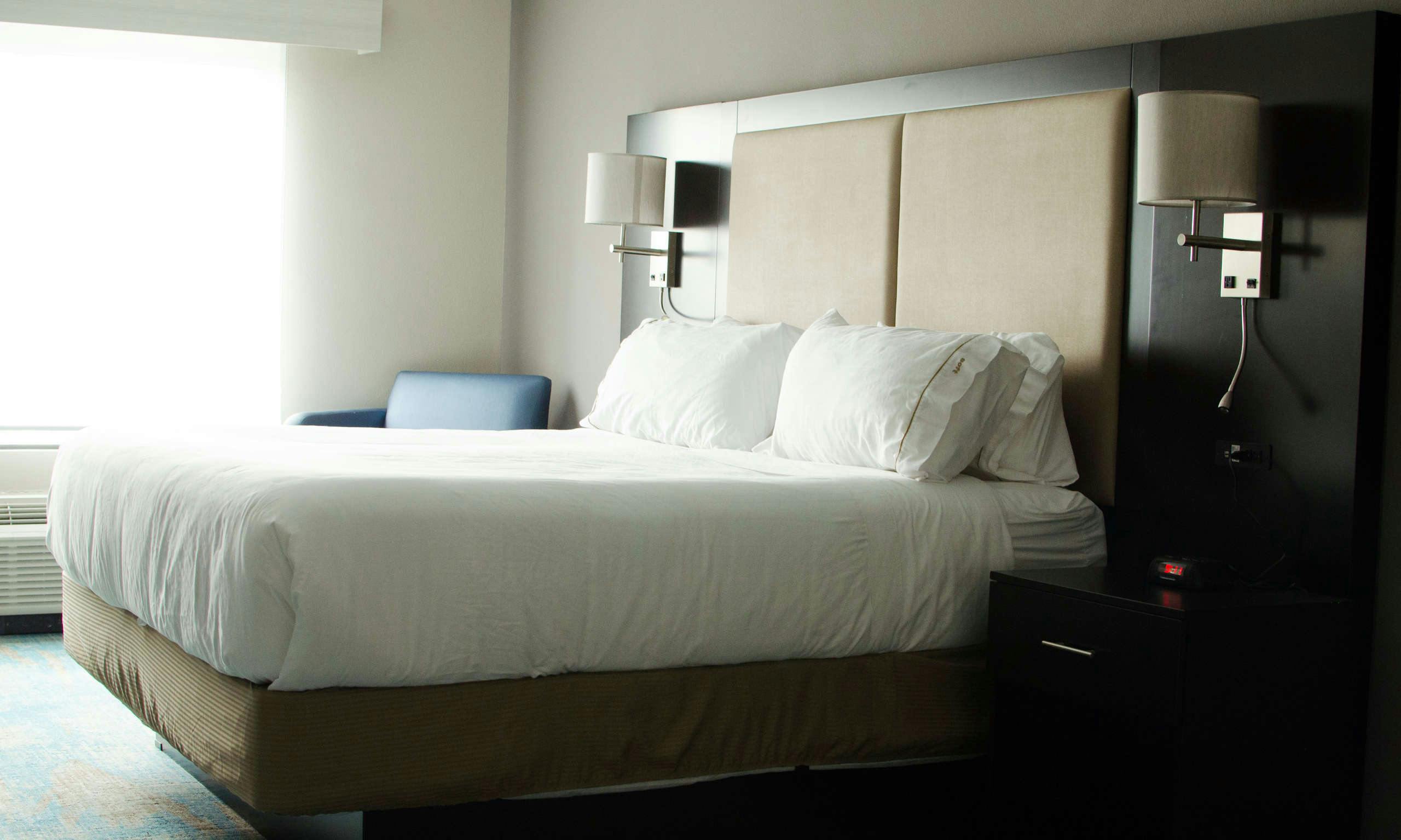Hotel Holiday Inn Express & Suites Norwood Boston Area photo 1