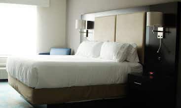 Hotel Holiday Inn Express & Suites Norwood Boston Area photo 1