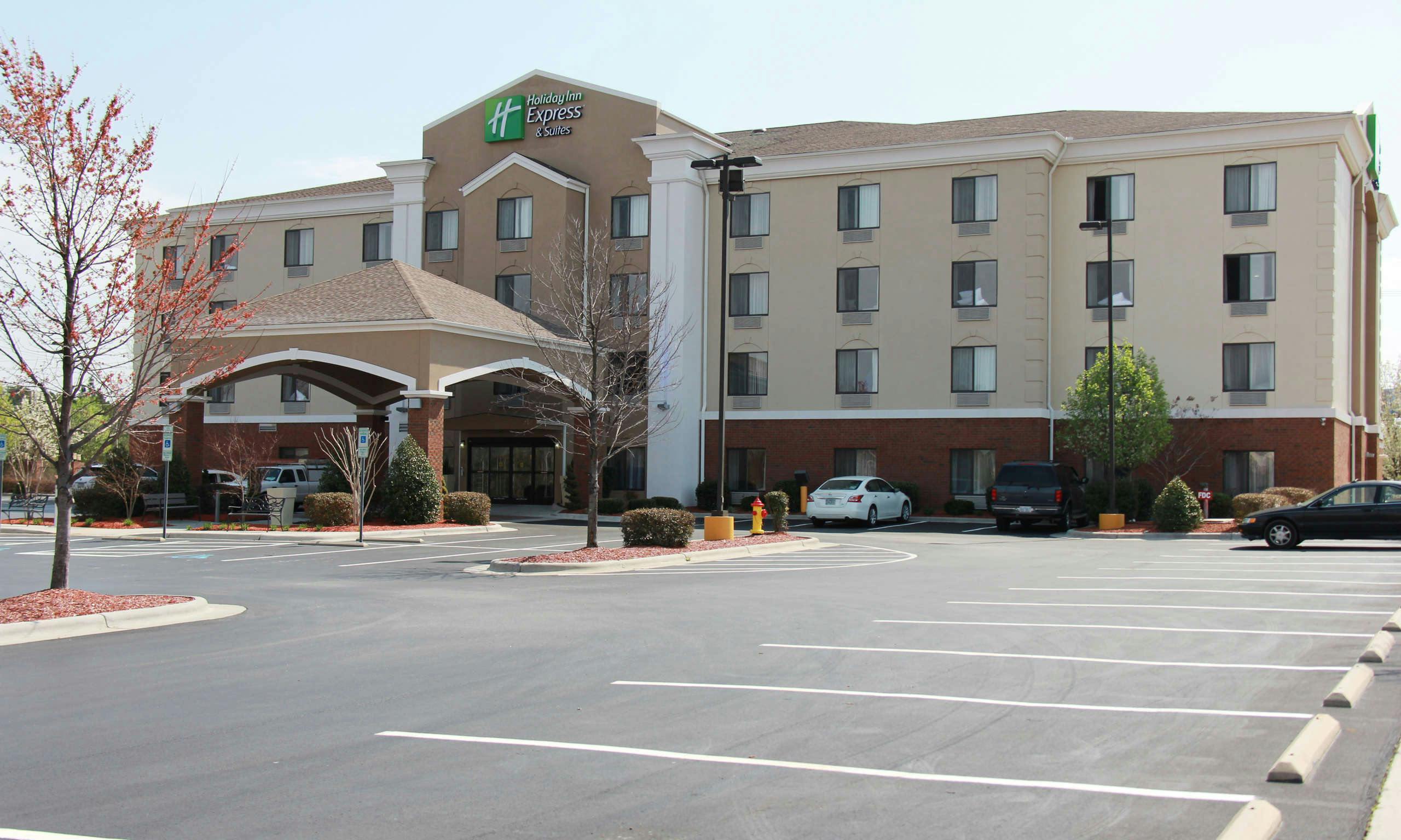 Holiday Inn Express & Suites Roanoke Rapids Se