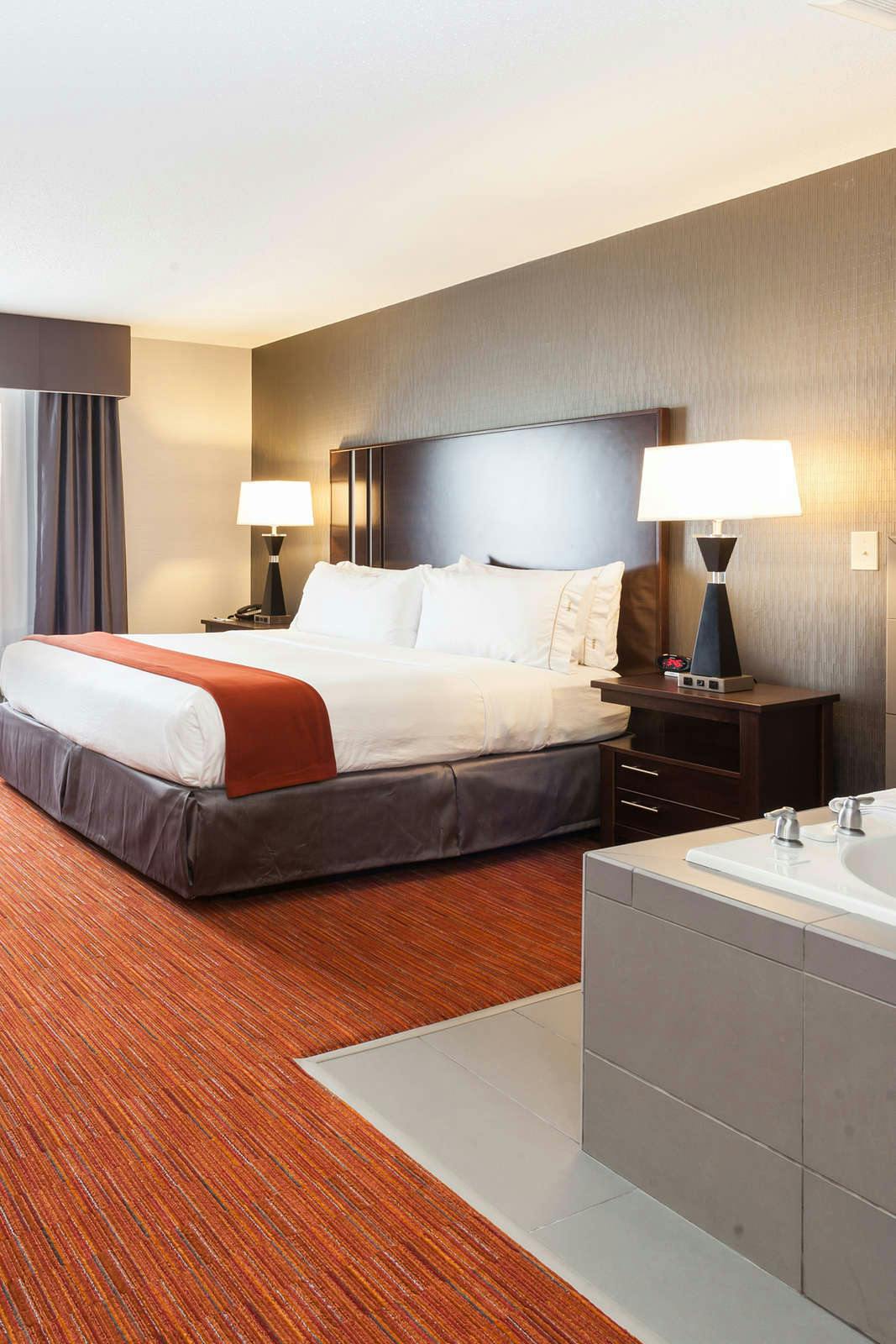 Holiday Inn Express & Suites Rapid City