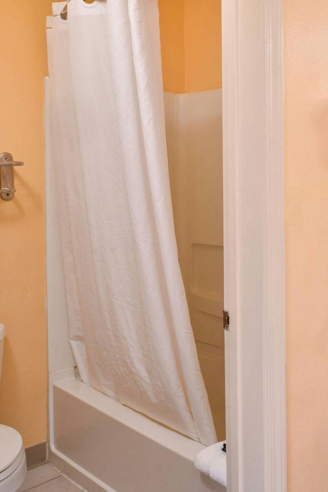 Hotel Americas Best Value Inn Ellsworth photo 5