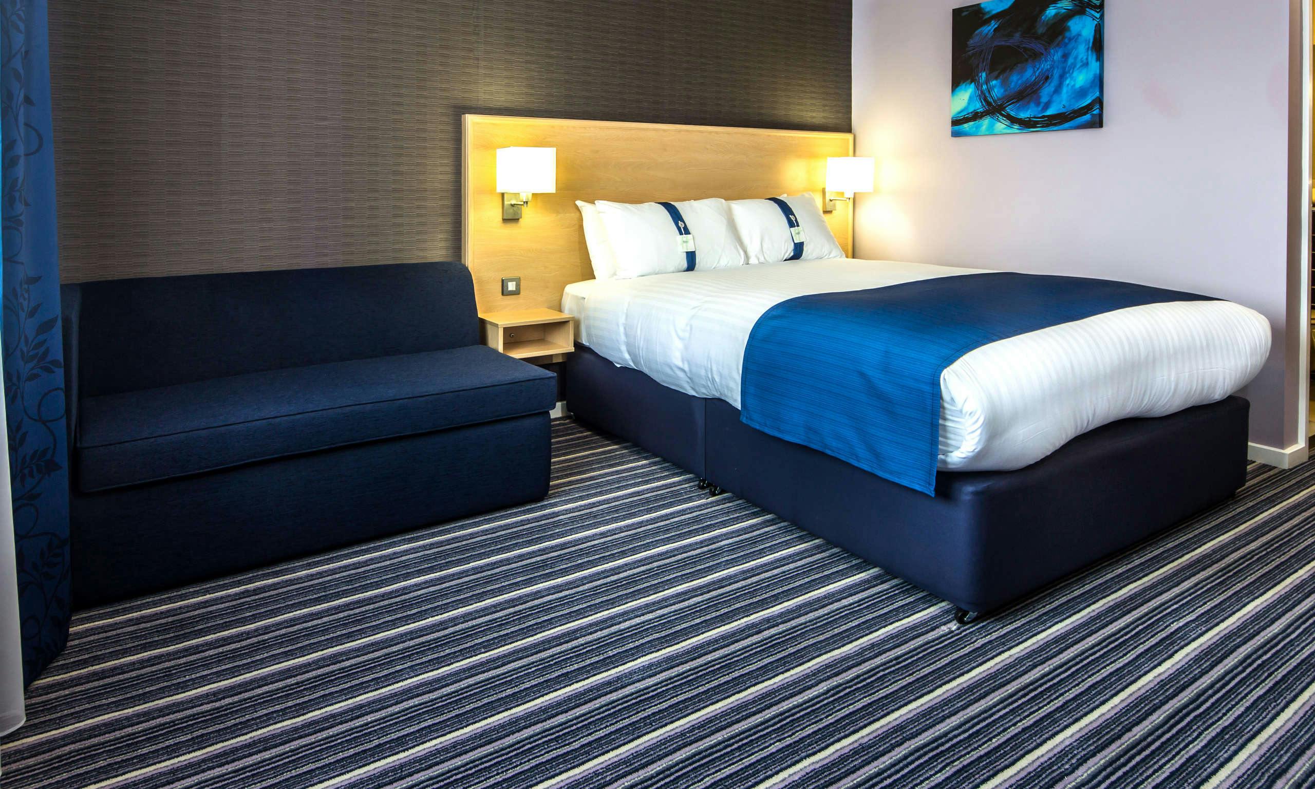 Holiday Inn Express Manchester Airport
