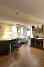 Hotel Holiday Inn Express & Suites San Antonio Medical Ctr North photo 3