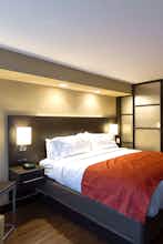 Hotel Holiday Inn Express & Suites San Antonio Medical Ctr North photo 1