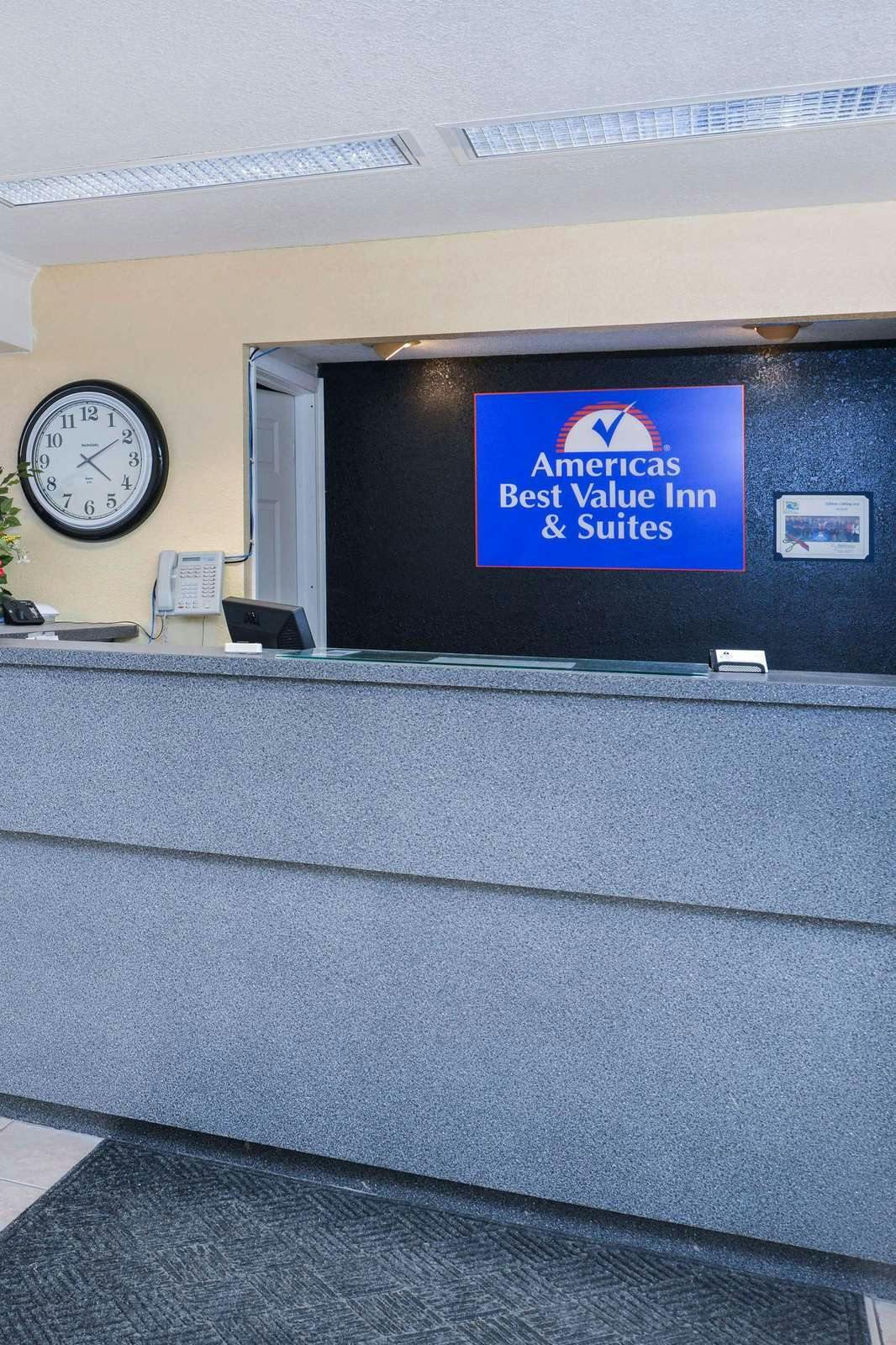 Hotel Americas Best Value Inn And Suites Bluffton photo 4