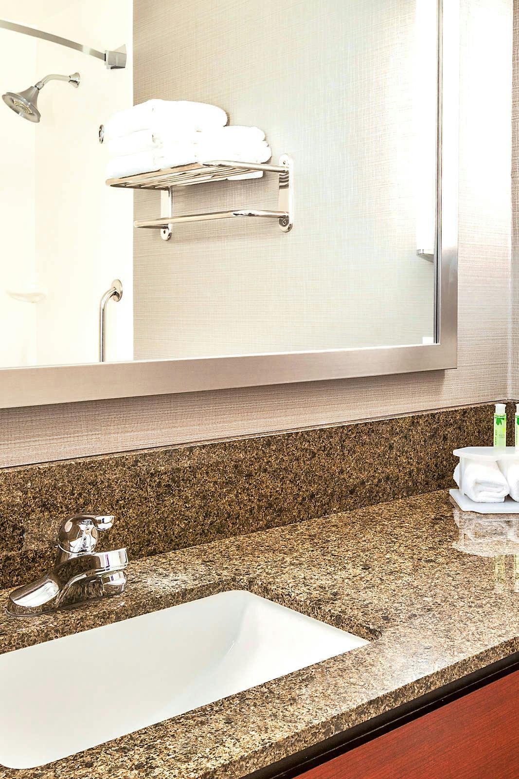 Hotel Holiday Inn Express & Suites San Francisco Fishermans Wharf photo 5