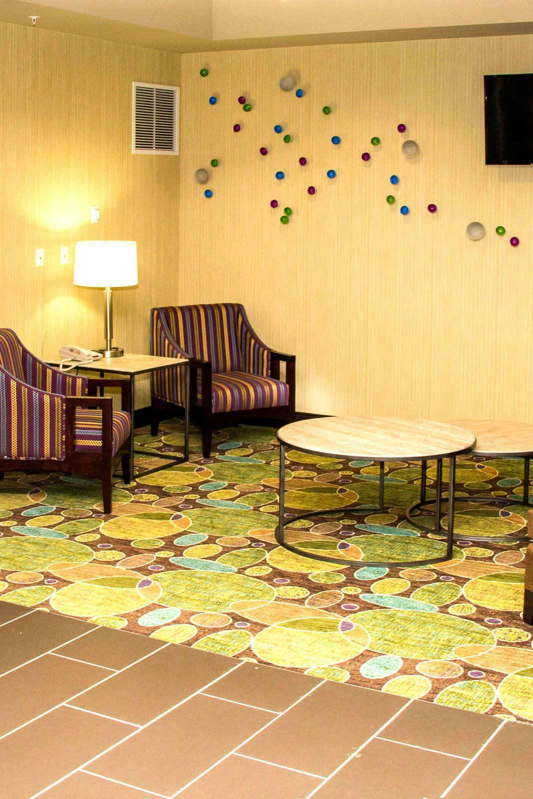 Hotel Holiday Inn Express & Suites Sikeston photo 5