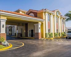 Quality Inn Airport - Cruise Port