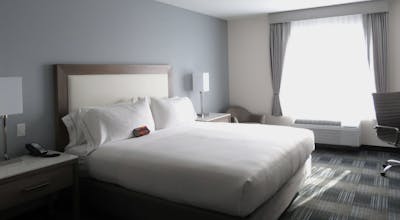 Holiday Inn Express & Suites San Diego Hotel Circle