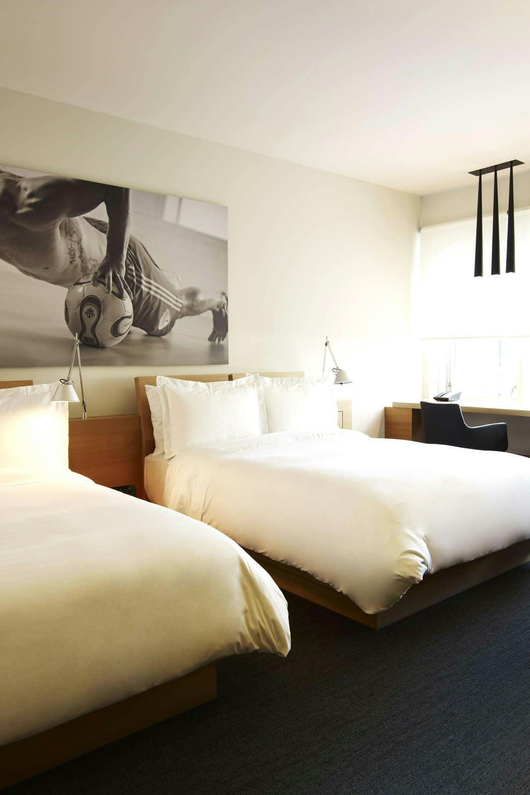 Hotel Hotel Le Germain Maple Leaf Square photo 1