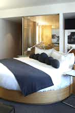 Hotel Hotel Le Germain Maple Leaf Square photo 4