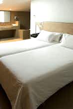 Hotel Rusticae Palacio Carvajal Giron photo 4