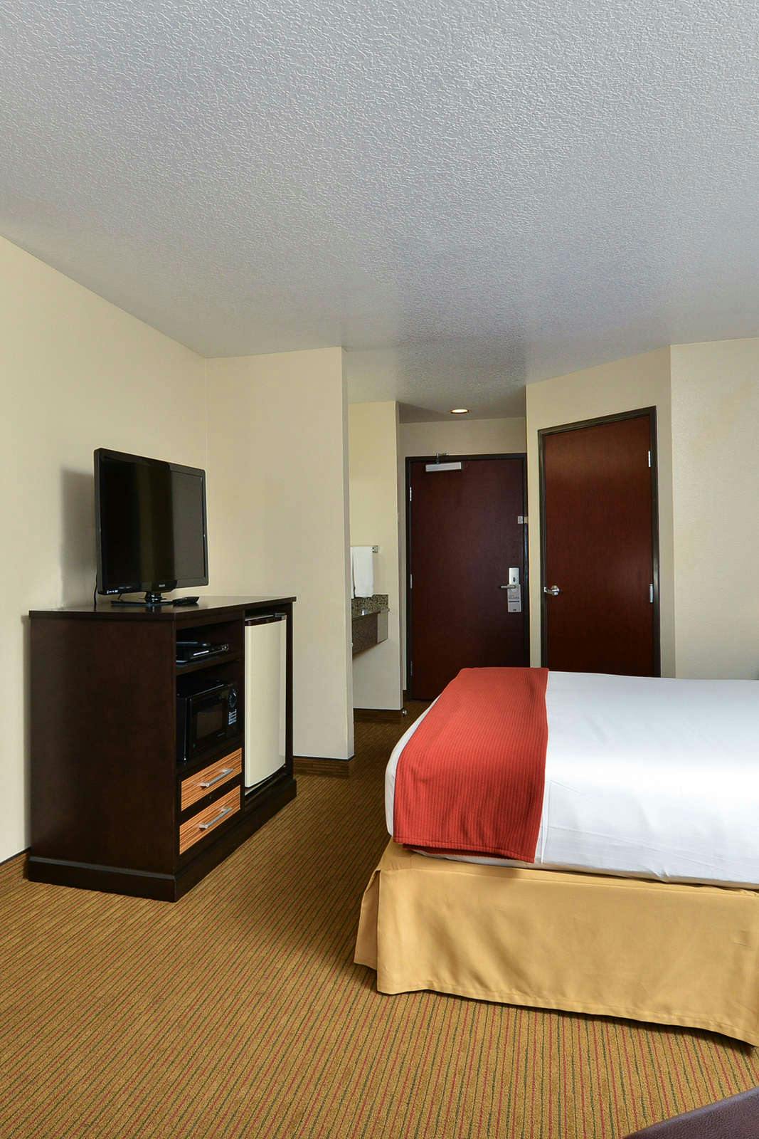 Hotel Holiday Inn Express Portland SE Clackamas Area photo 3