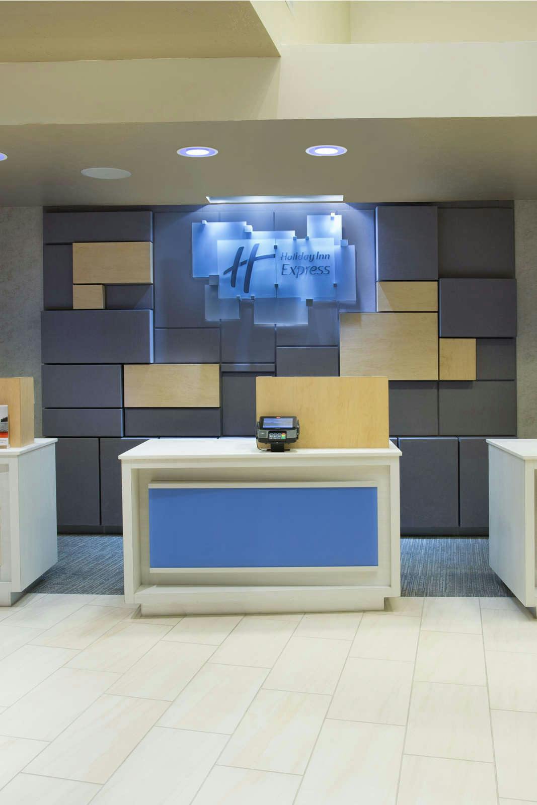 Hotel Holiday Inn Express Salt Lake City Downtown photo 4