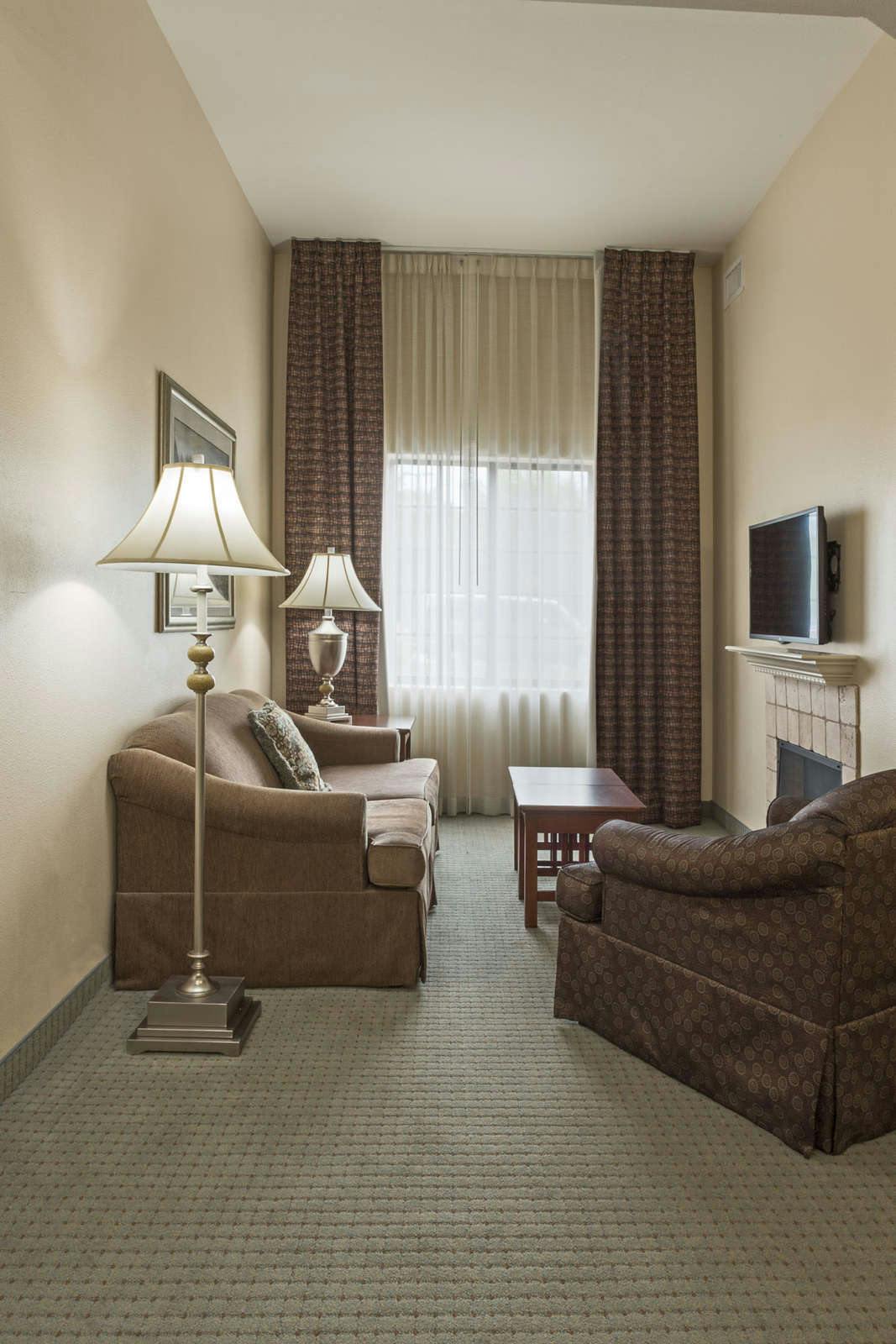 Hotel Holiday Inn Express Tallahassee I 10 E photo 4