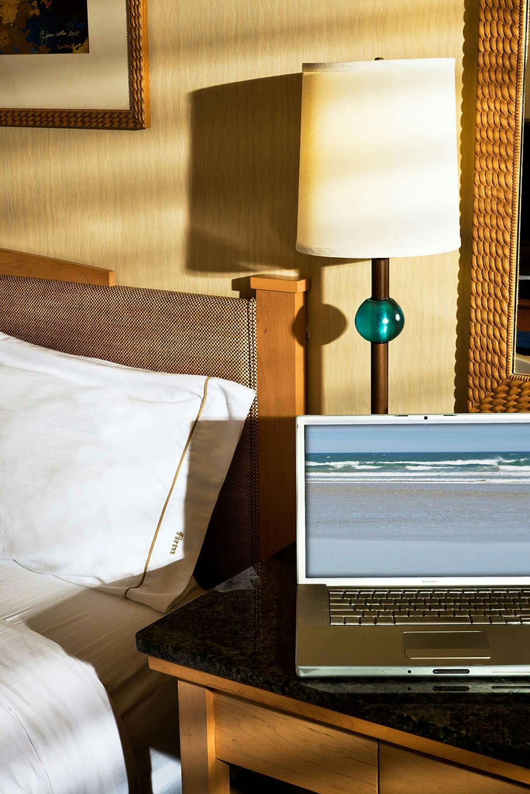 Hotel Holiday Inn Express At Monterey Bay photo 3