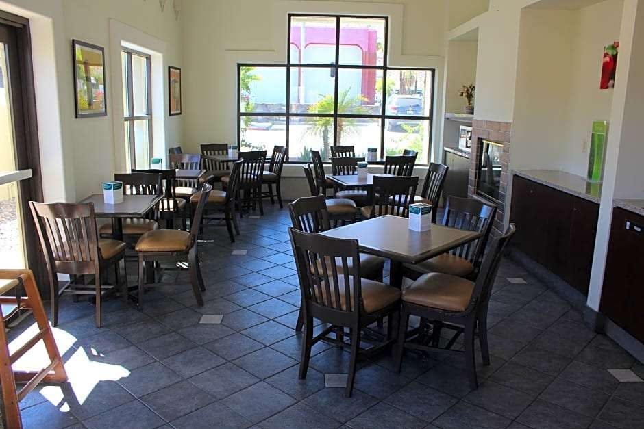 Comfort Inn Downtown Palm Springs Palm Springs Hoteltonight