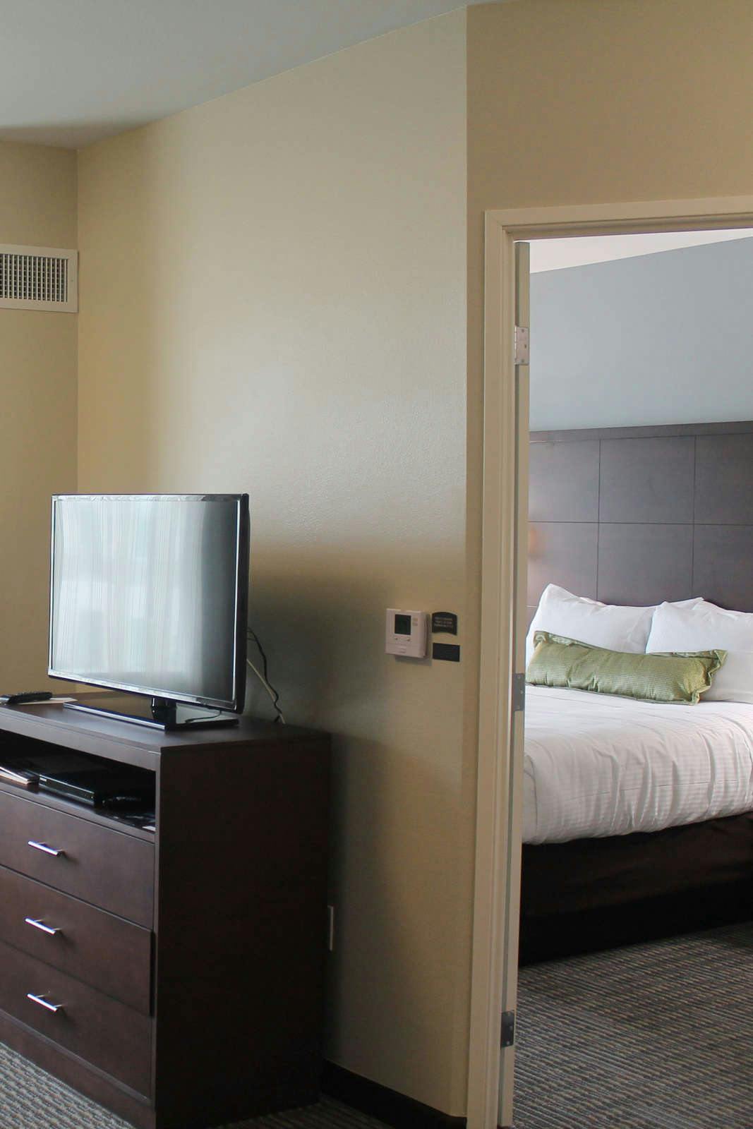 Hotel Staybridge Suites Carlsbad photo 4