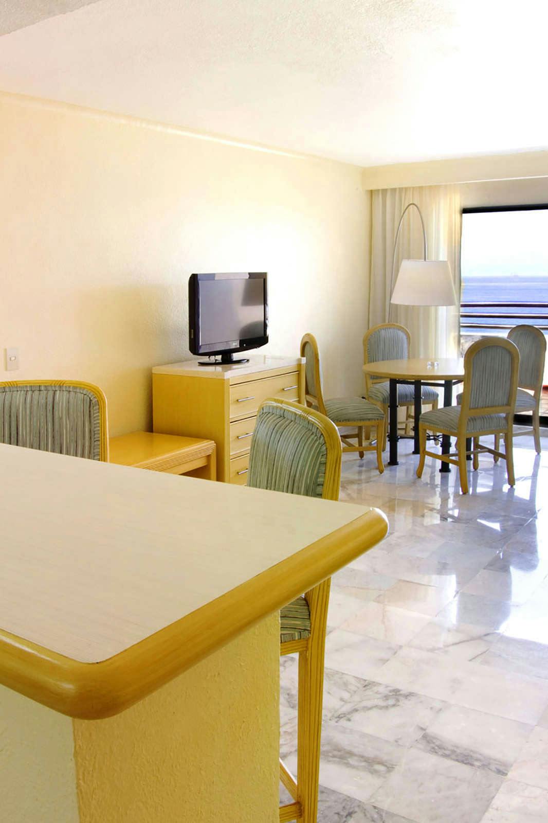 Hotel Samba Vallarta by Emporio Hotels and Resorts (All Inclusive) photo 4