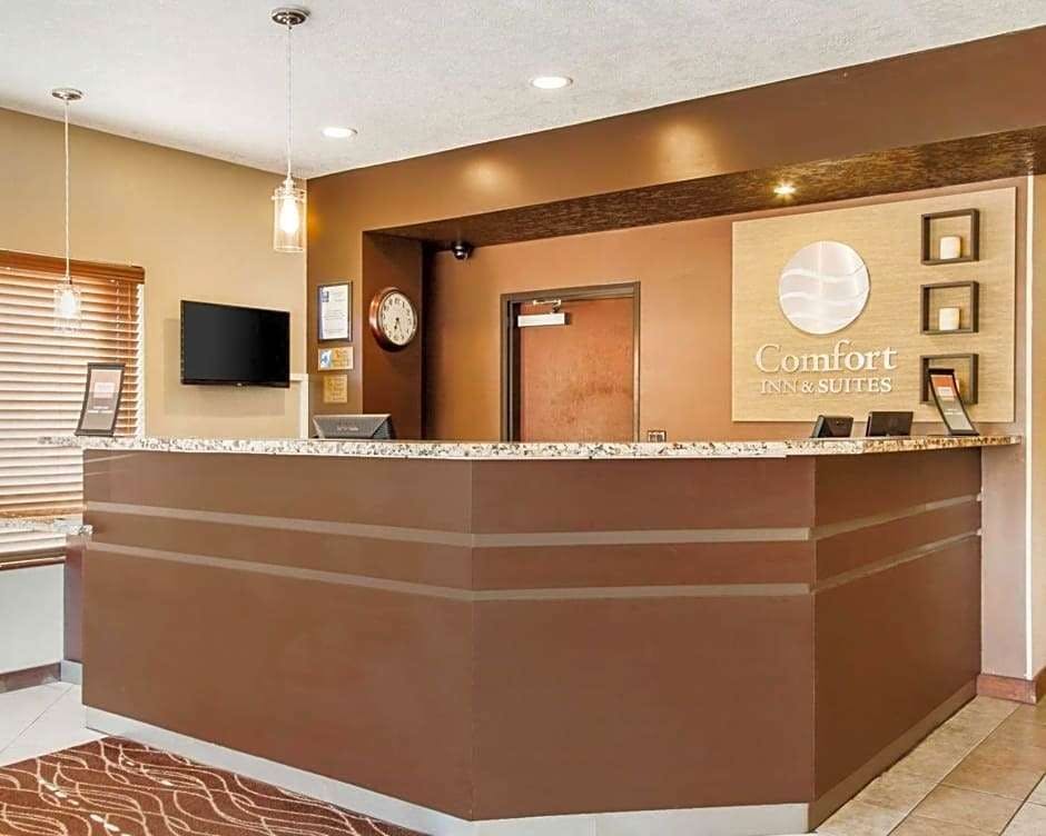 Comfort Inn And Suites Portland Airport Portland Pdx Hoteltonight