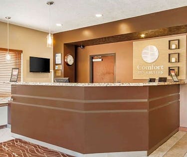 Comfort Inn And Suites Portland Airport Portland Pdx Hoteltonight
