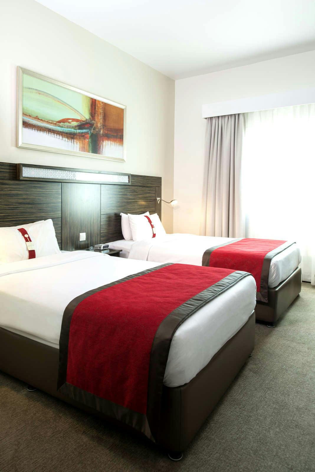 Hotel Holiday Inn Express Dubai Internet City photo 1