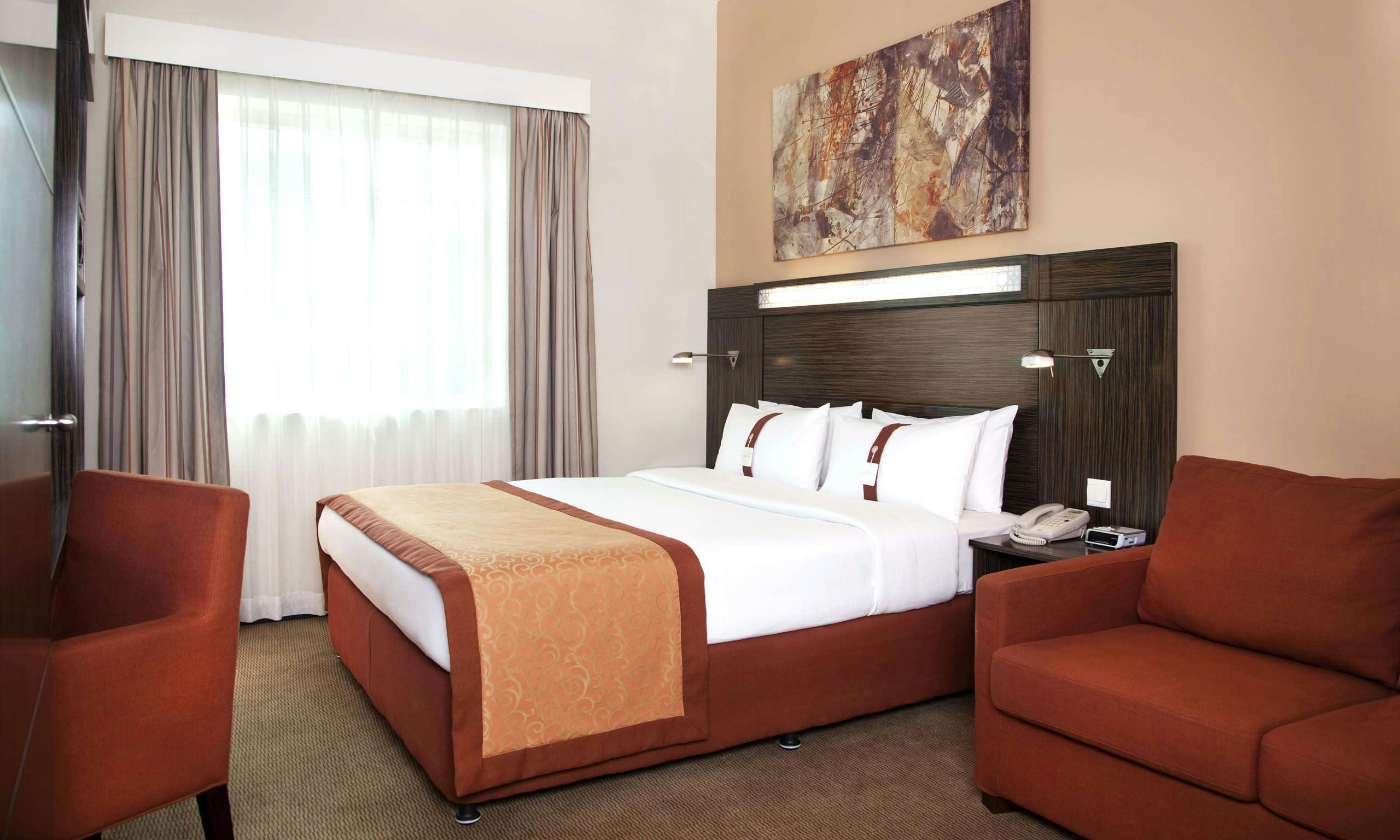 Holiday Inn Express Dubai Safa Park