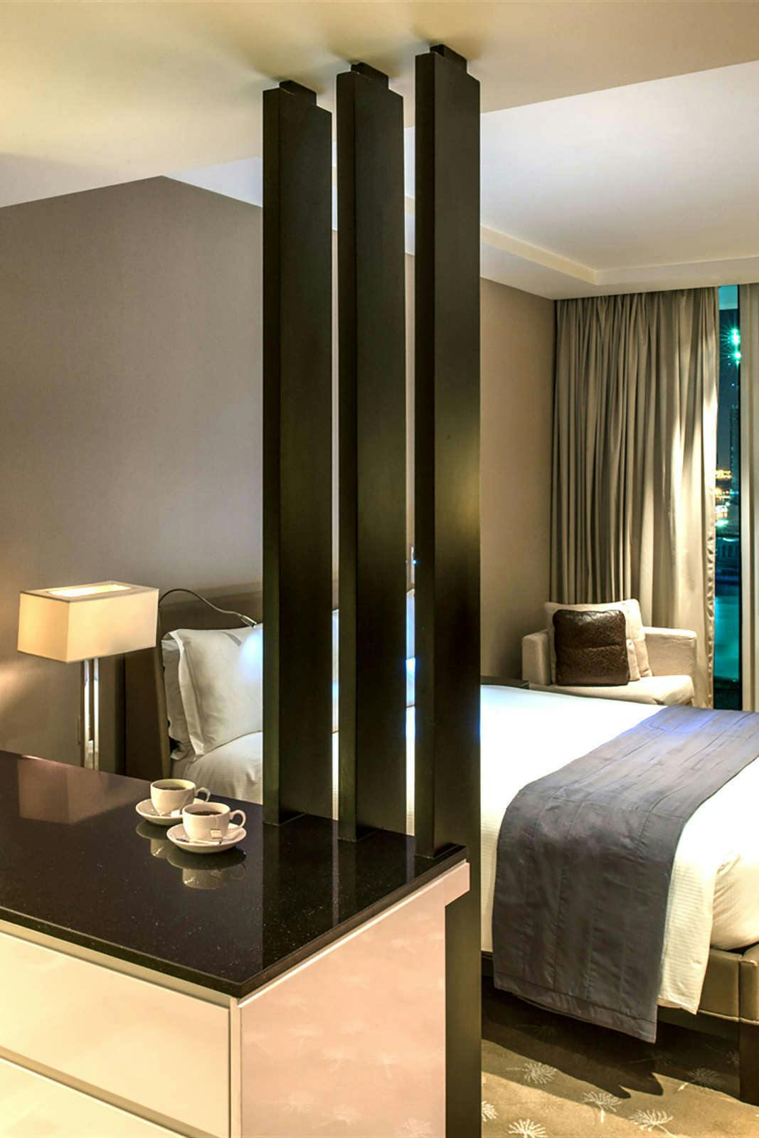 Hotel Inter Continental Residence Suites Dubai F.C. photo 4