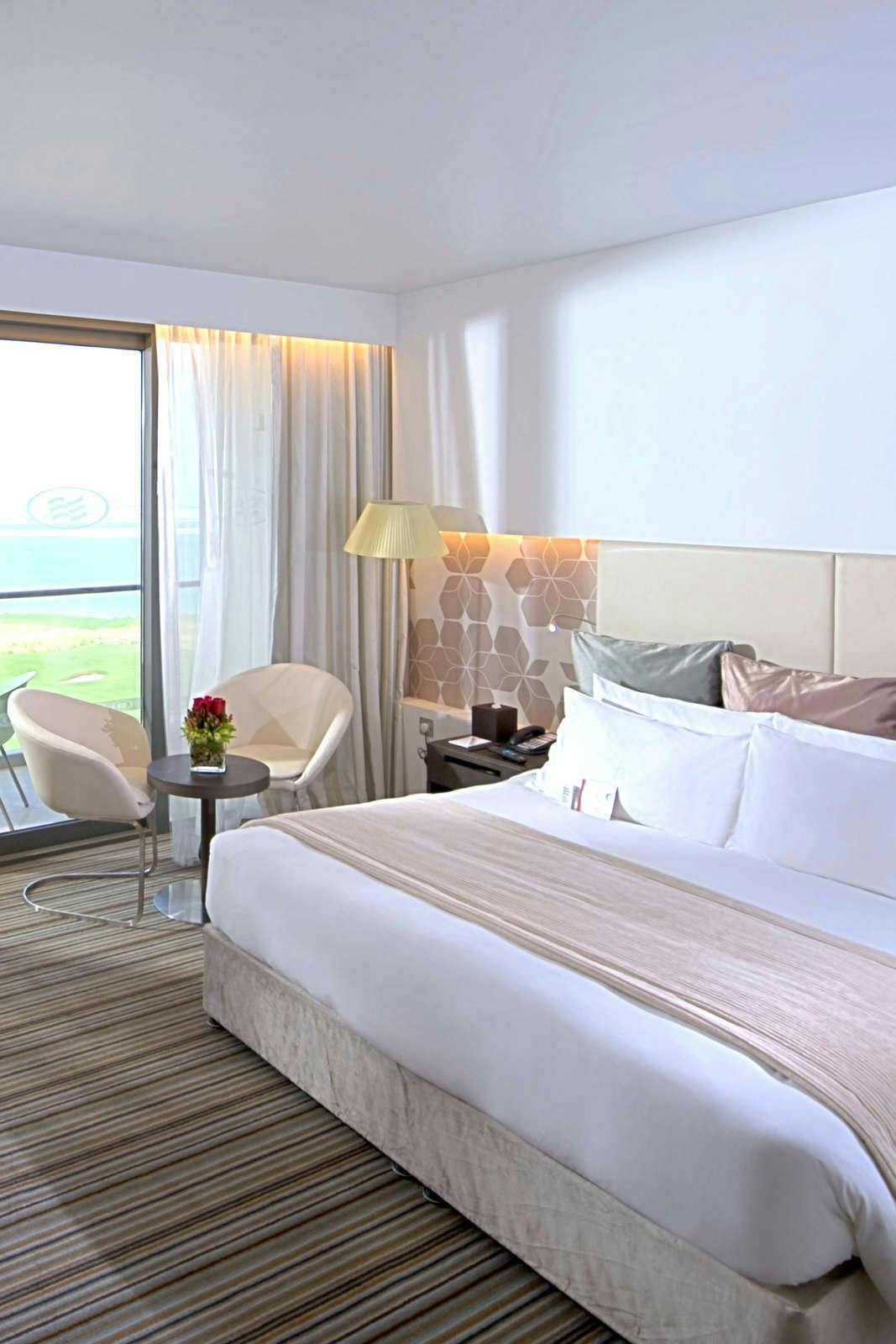 Hotel Crowne Plaza Abu Dhabi Yas Island photo 1