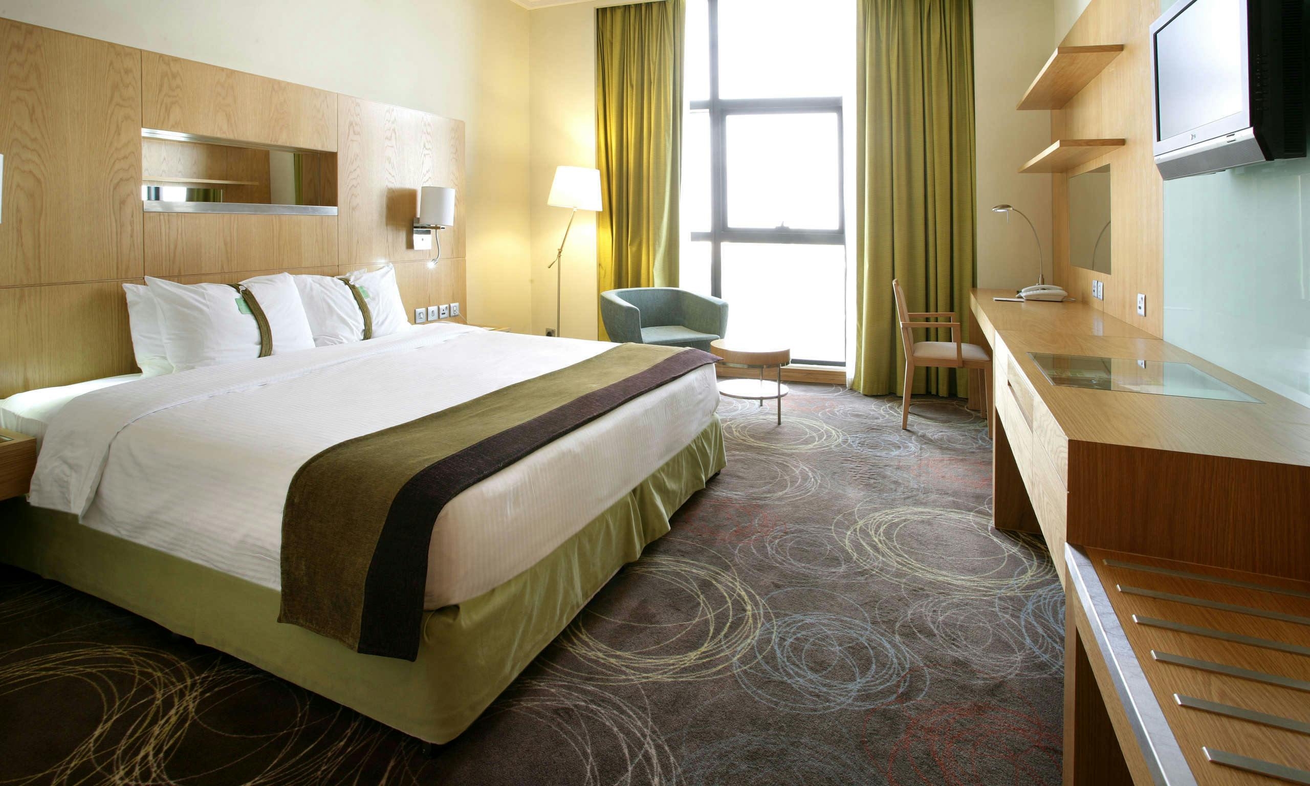 Holiday Inn Abu Dhabi