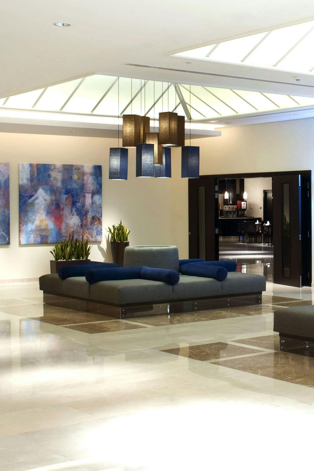 Hotel Holiday Inn Express Dubai Airport photo 4