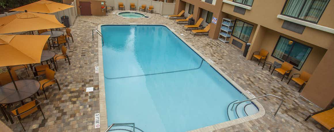 Courtyard by Marriott Charlotte Airport/Billy Graham Parkway