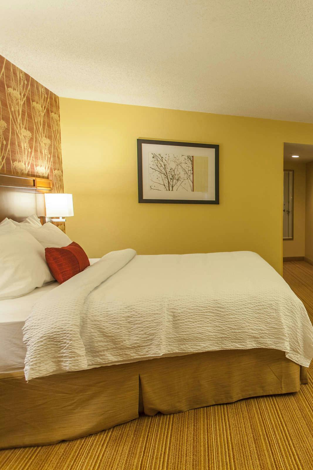 Hotel Courtyard by Marriott Charlotte Airport/Billy Graham Parkway photo 5