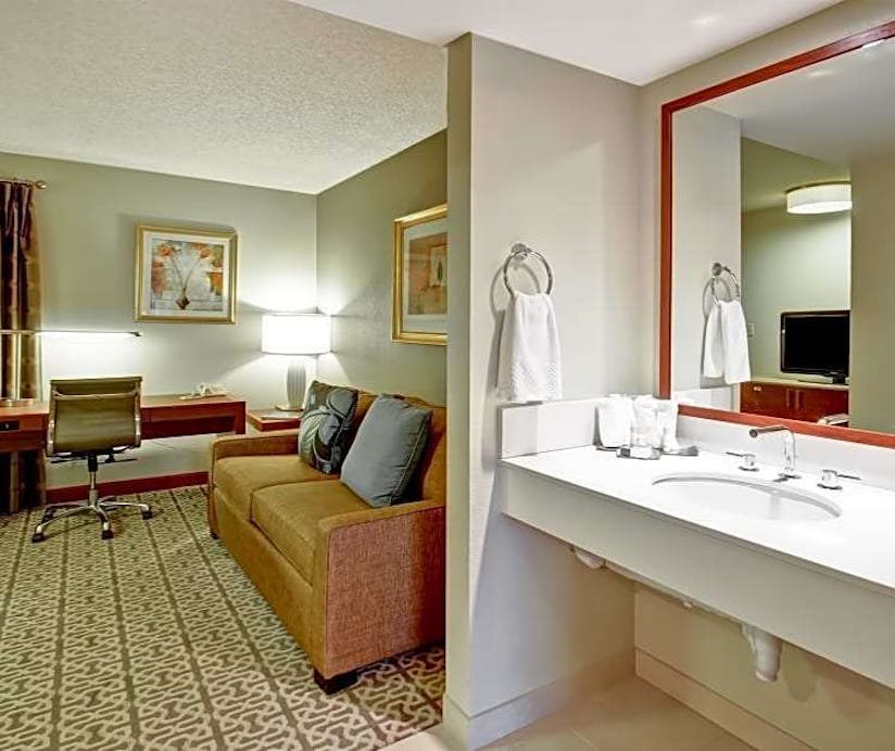 Doubletree Suites By Hilton Seattle Airport Southcenter Seattle