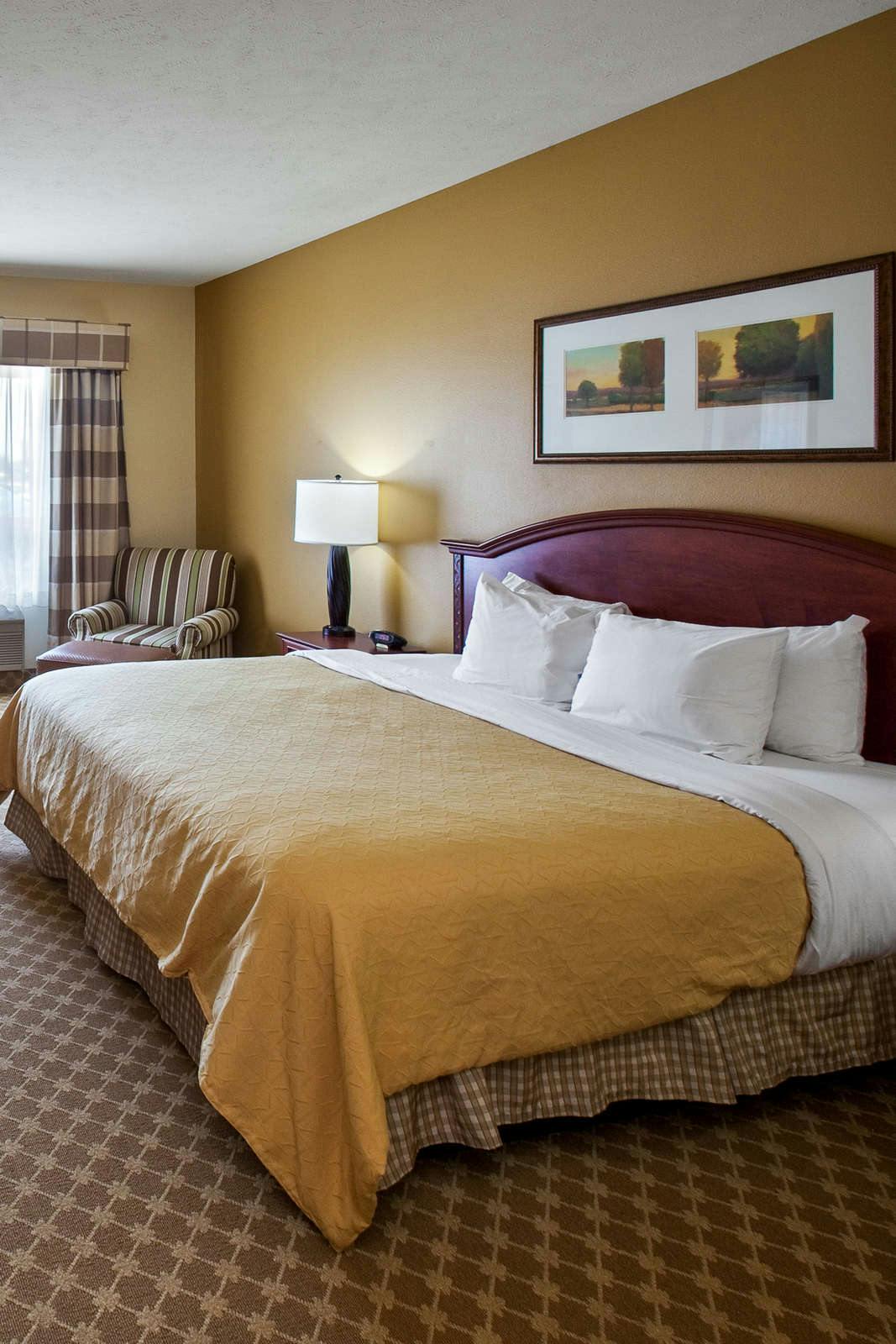 Hotel Country Inn & Suites by Radisson, Council Bluffs, IA photo 1