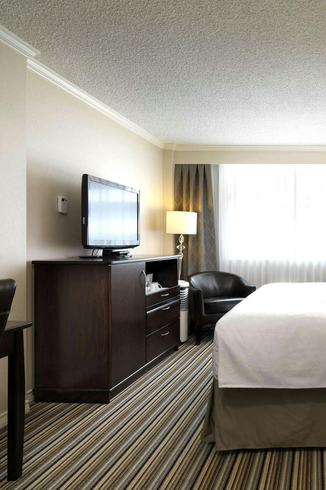 Hotel CHATEAU VICTORIA HOTEL AND SUITES photo 4