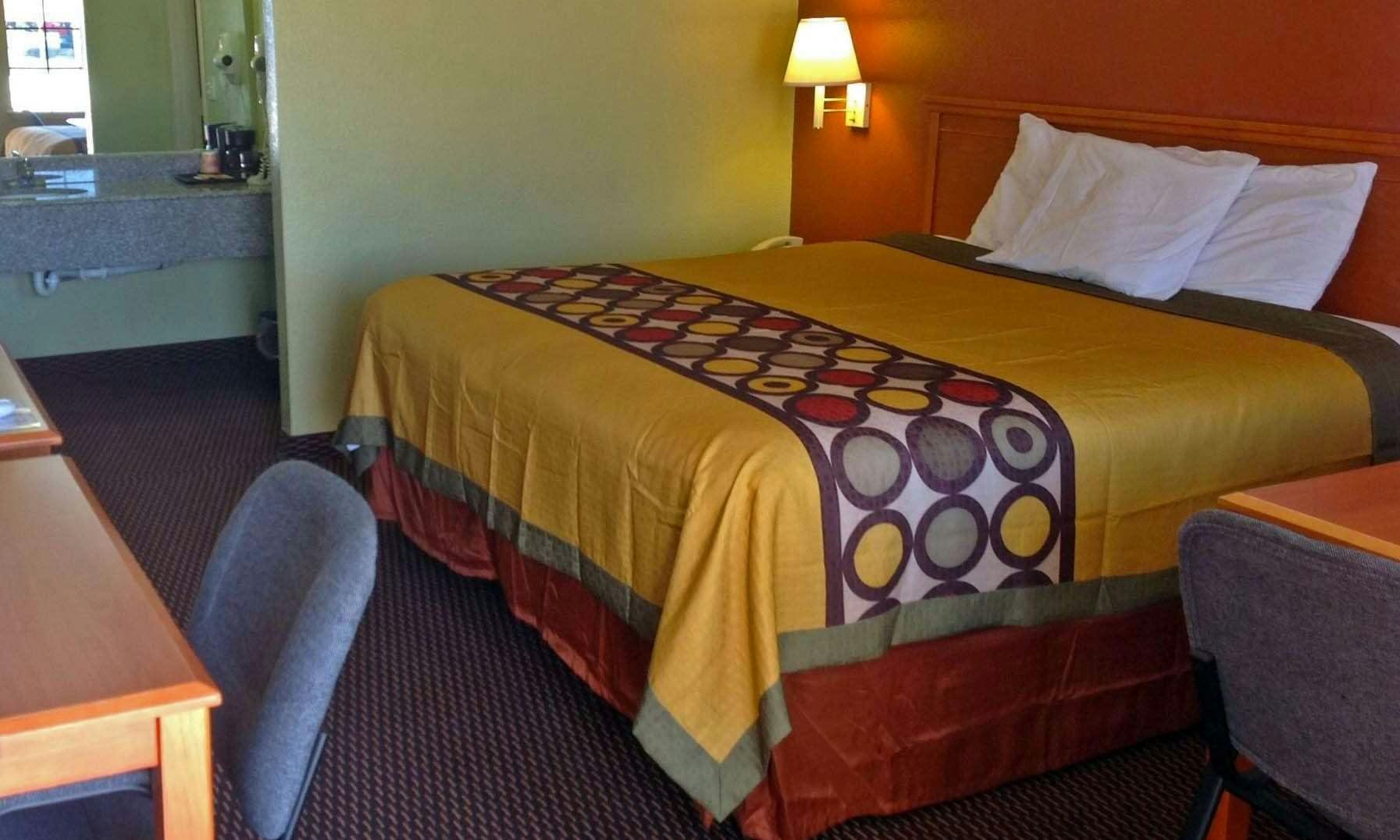 Americas Best Value Inn Pryor