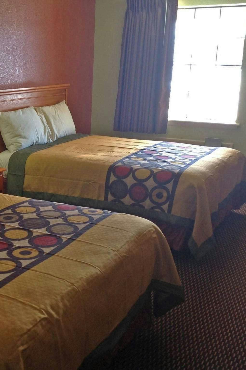 Hotel Americas Best Value Inn Pryor photo 2