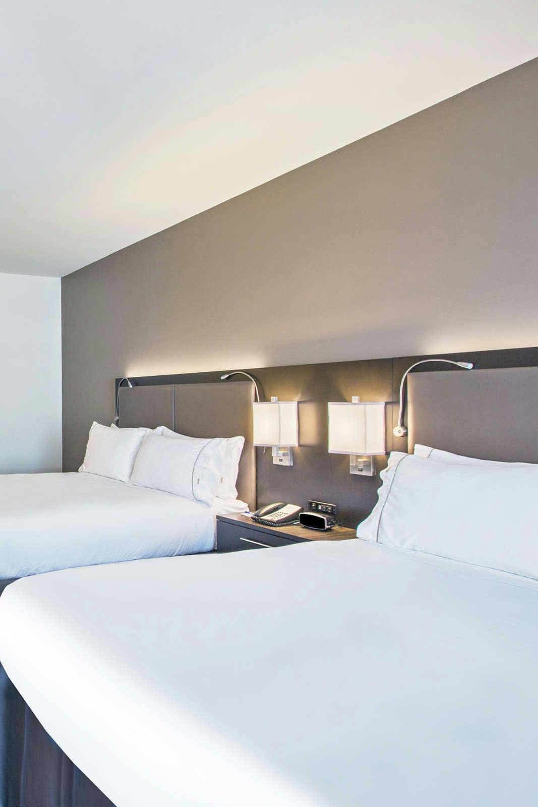 Hotel Holiday Inn Express & Suites Kailua Kona photo 1