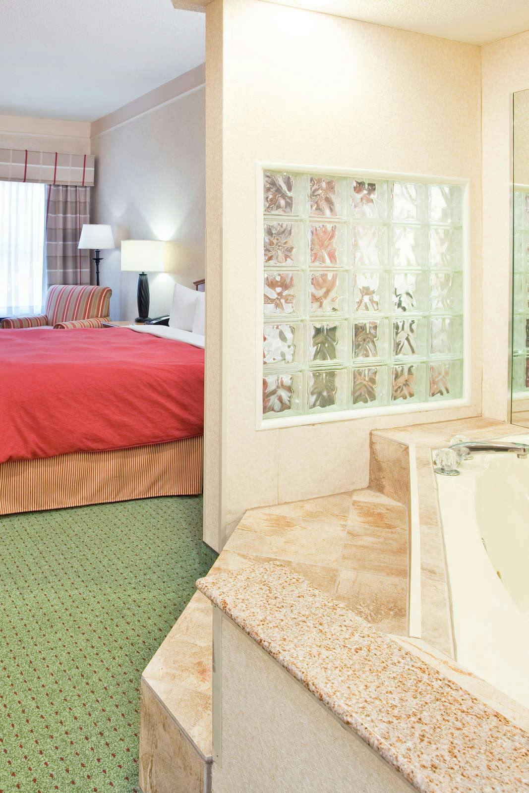 Hotel Spark by Hilton Florence North I-95, SC photo 5