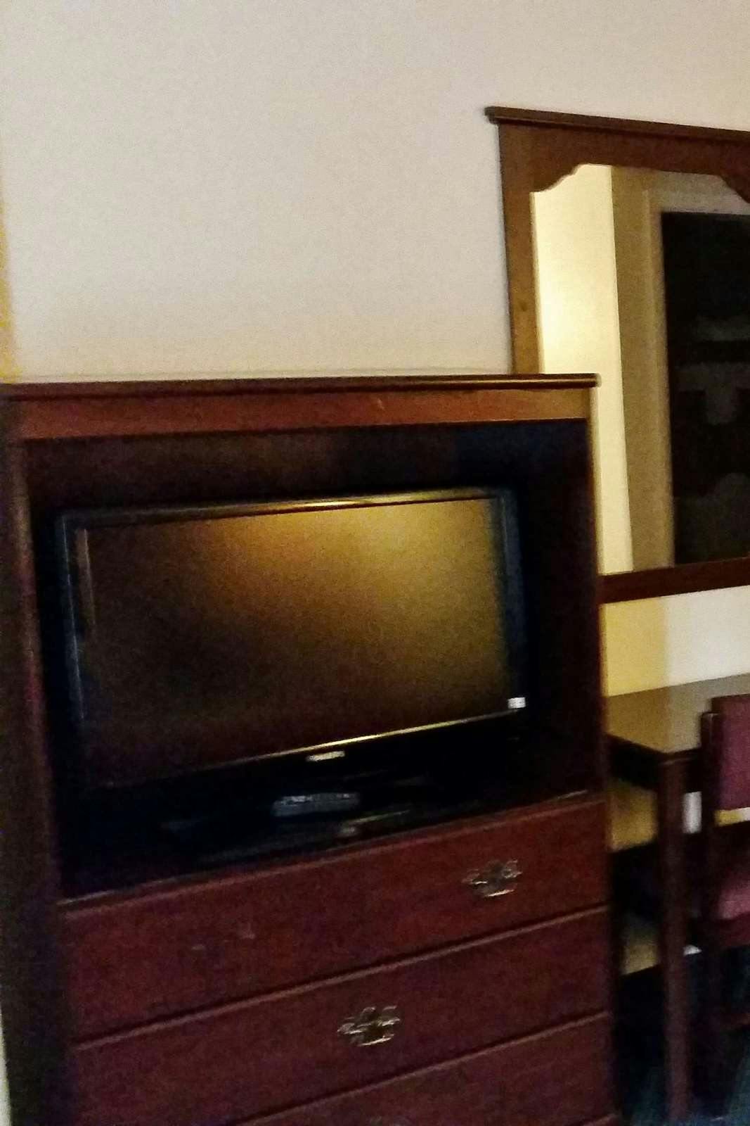 Hotel Country Hearth Inn and Suites Augusta photo 2