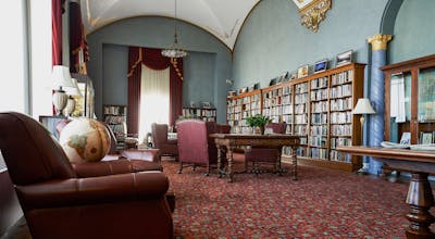 Marines' Memorial Club & Hotel