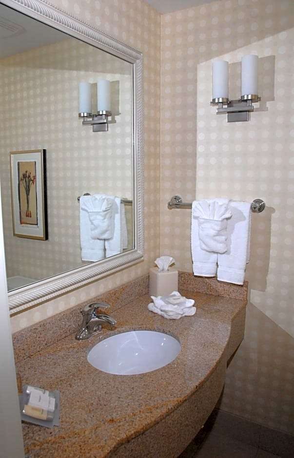 Hotel Hilton Garden Inn Riverhead photo 3