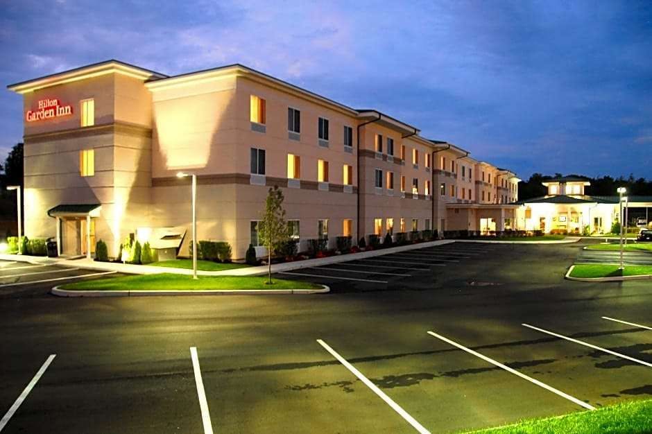 Hilton Garden Inn Riverhead, Long Island - HotelTonight