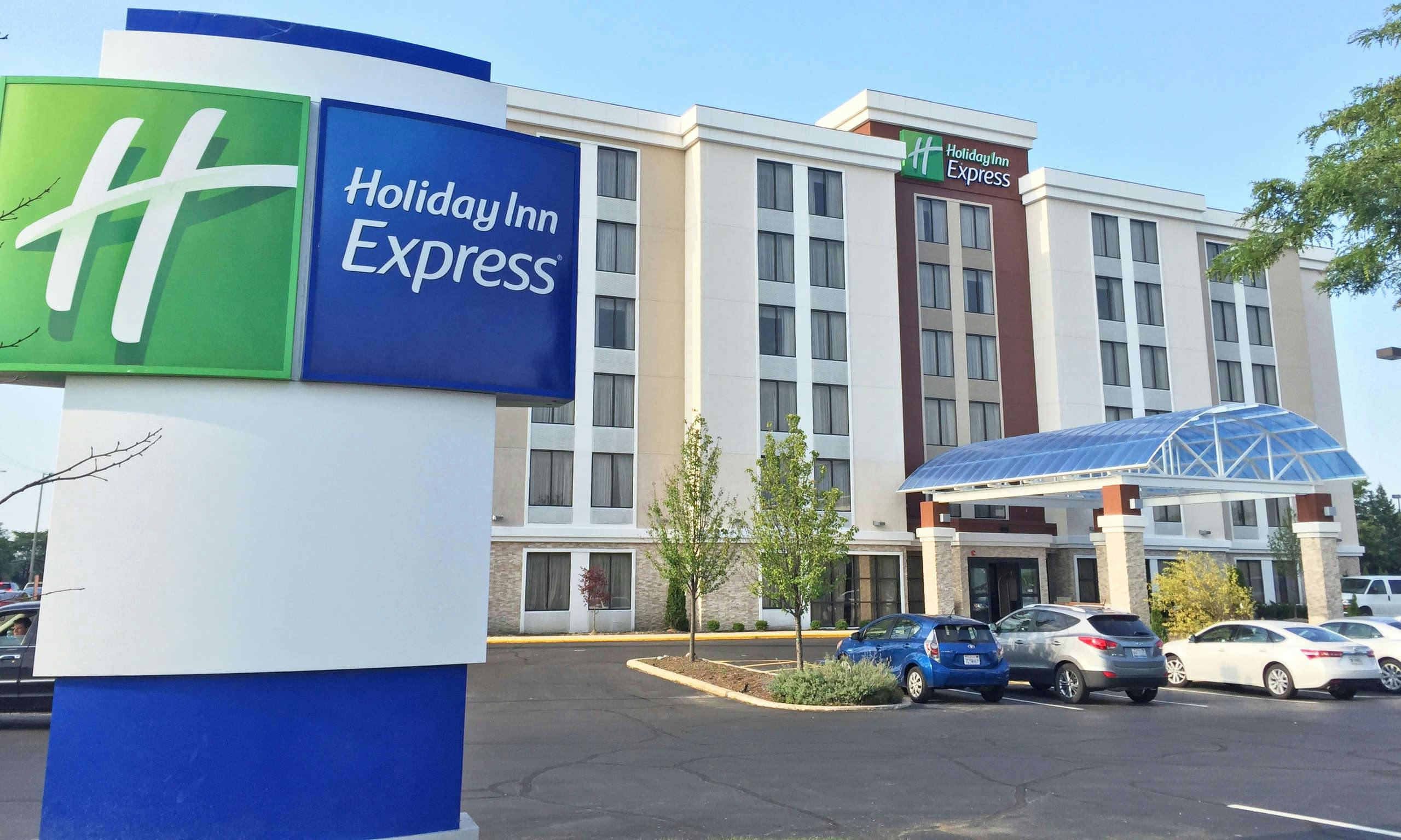 Holiday Inn Express Arlington Heights