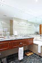 Hotel Lindner Hotel & Residence Main Plaza photo 4